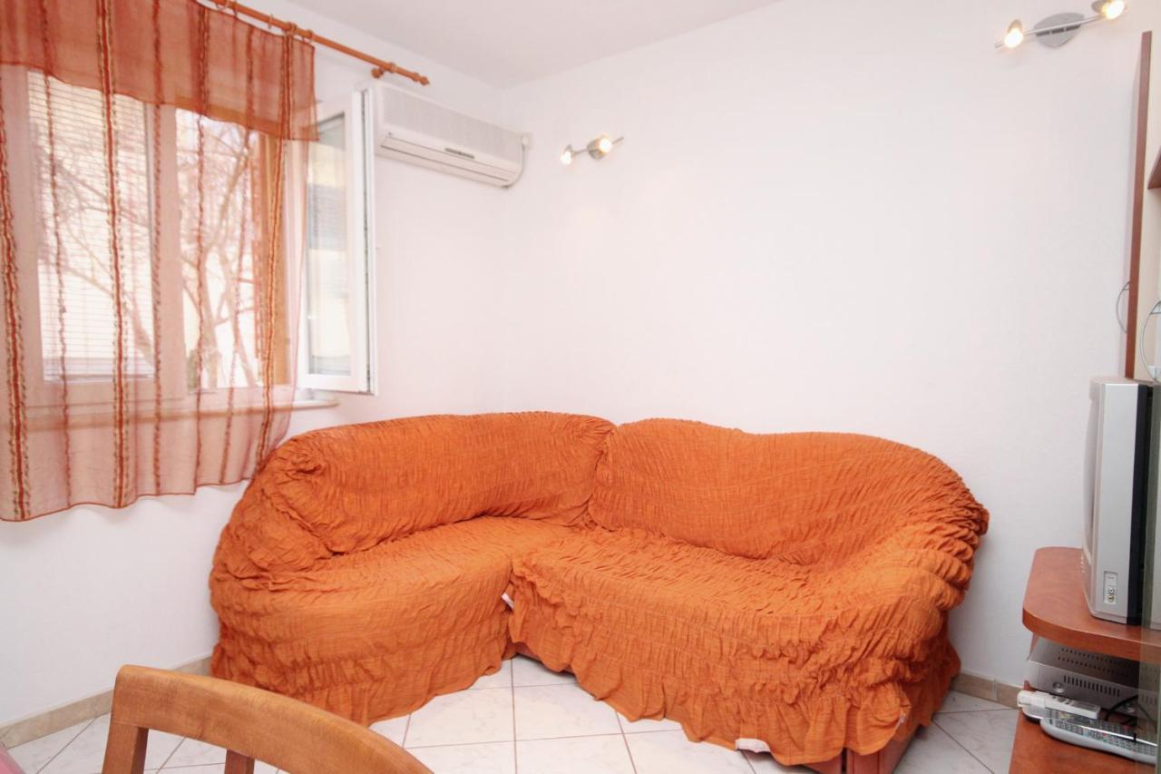 Apartments With A Parking Space Supetar, Brac - 6037 Ngoại thất bức ảnh