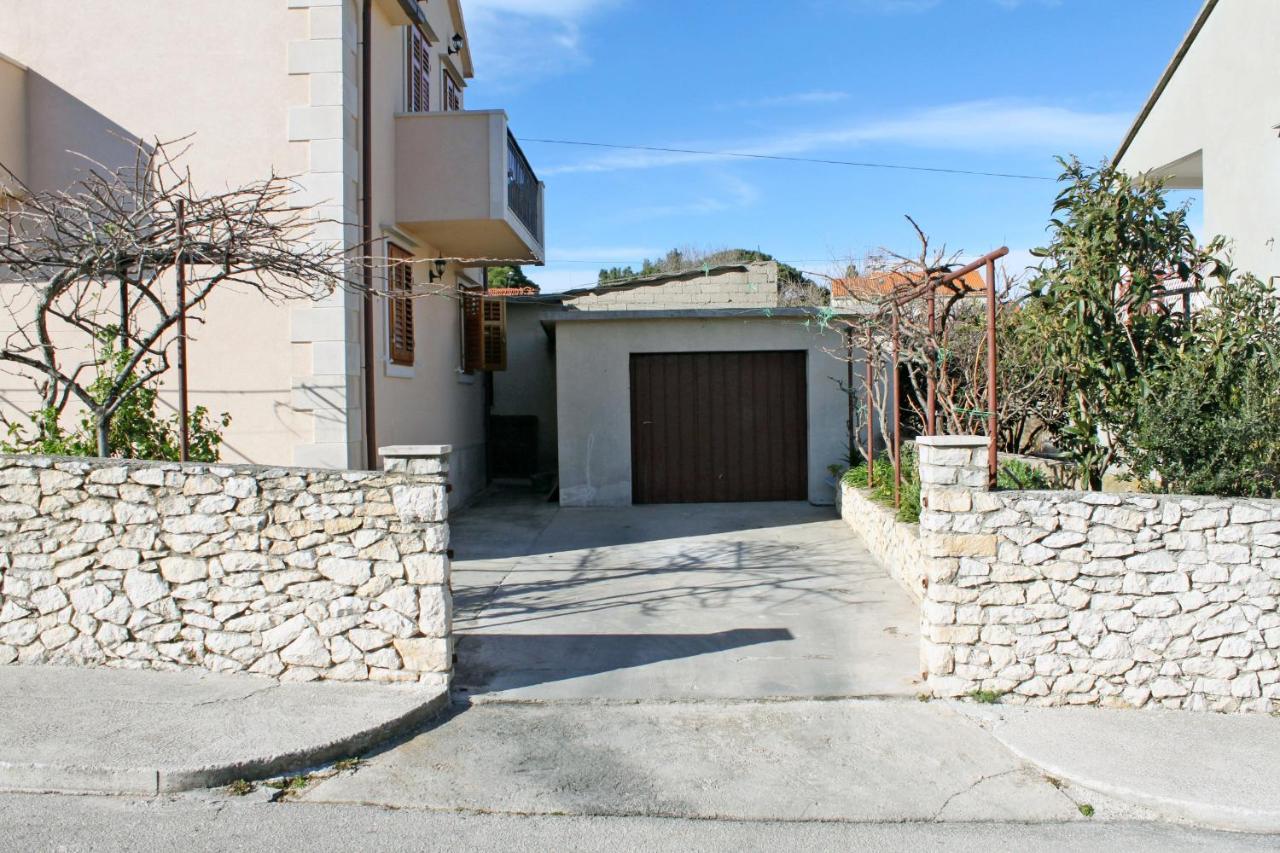 Apartments With A Parking Space Supetar, Brac - 6037 Ngoại thất bức ảnh