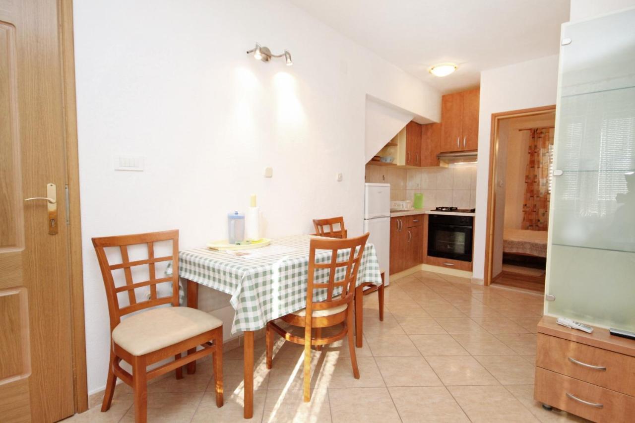 Apartments With A Parking Space Supetar, Brac - 6037 Ngoại thất bức ảnh
